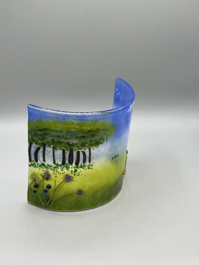 Tree Countryside Scene on curve