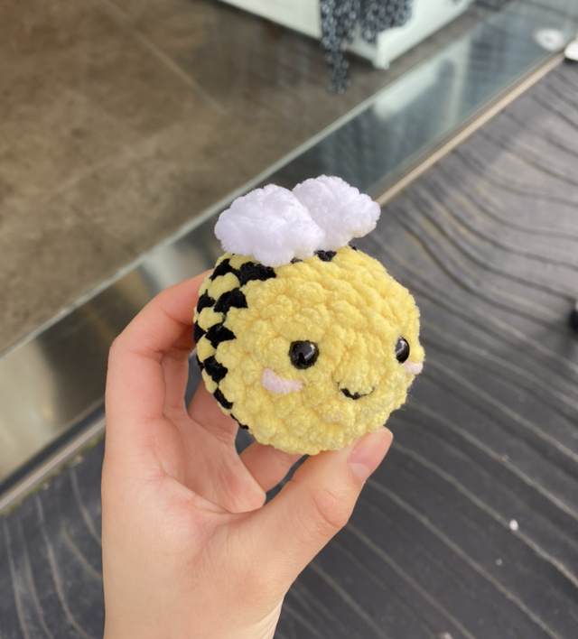 Mini bee 🐝