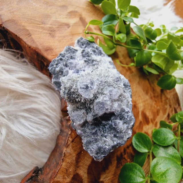 Blue Fluorite &amp; Needle Quartz 90g 