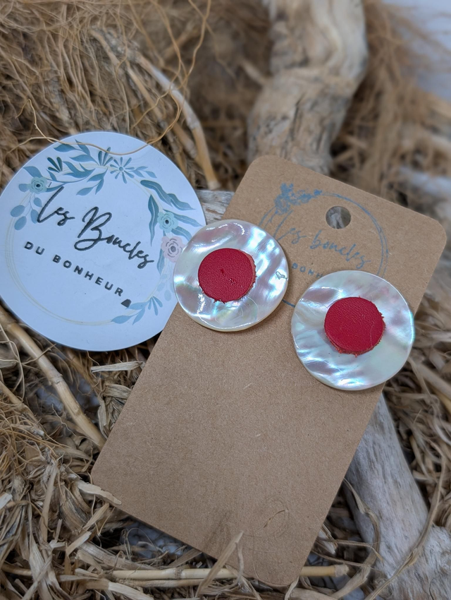 Boucles d&#039;oreilles boutons  rouge bou013