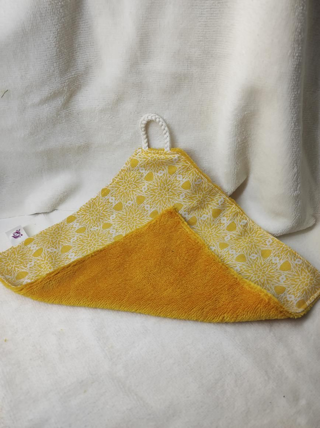 Ensemble visage et douche rosace psychédélique jaune