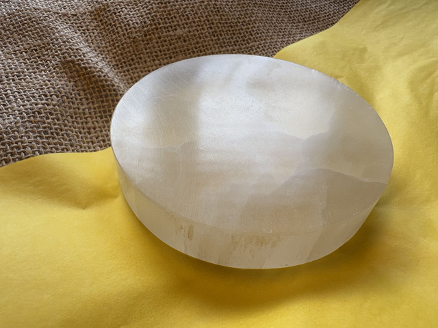 Selenite Charging Plate -10cm diameter