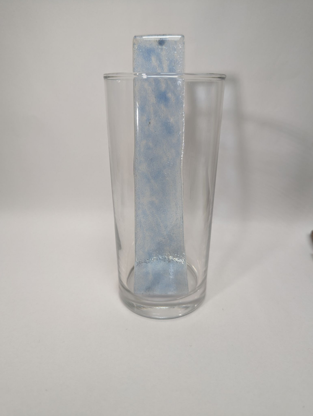 Touillette en poudre de verre + eau bleu clair