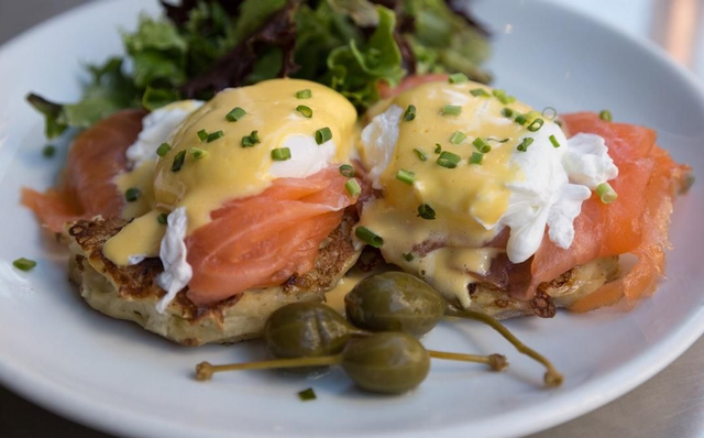 Eggs Royale