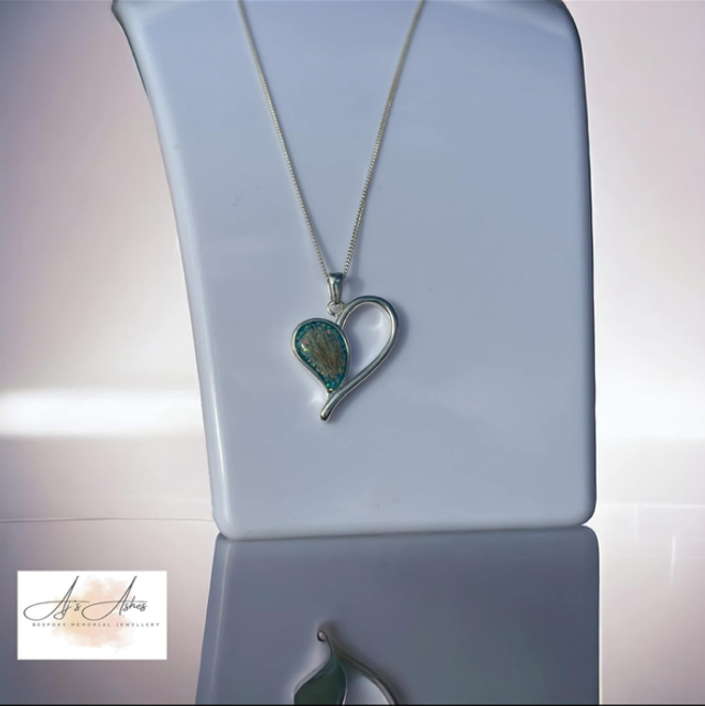 Hollow heart pendant