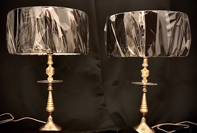 Paire de lampe en bronze doré abat-jour noir