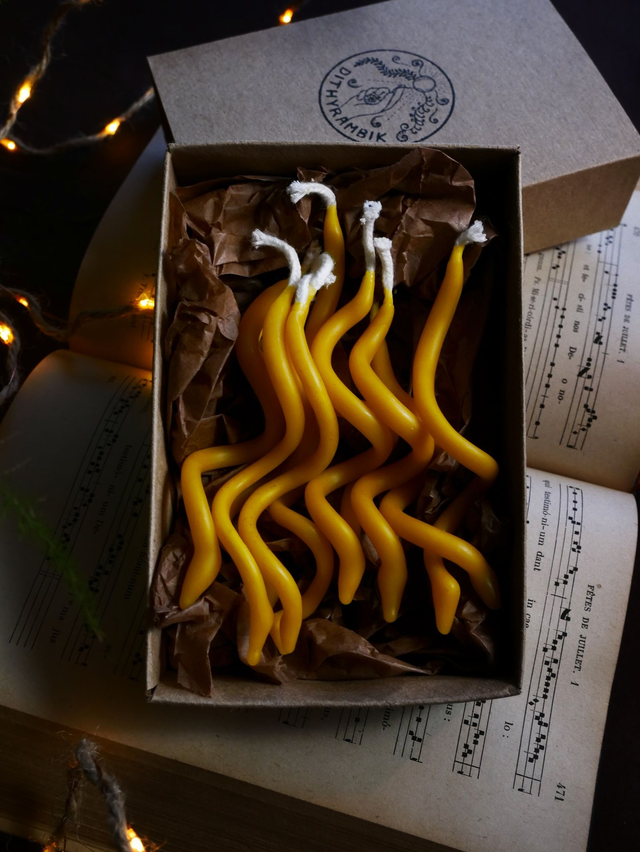 Bougies FESTIVE torsadée