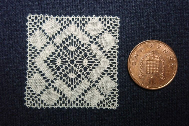 Handmade Lace Mat (Design S1)