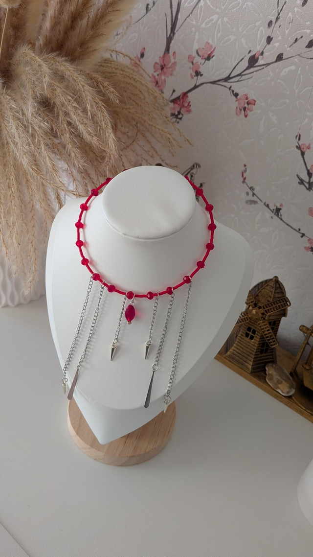 Gothic red chocker necklace with silver chain tassels 