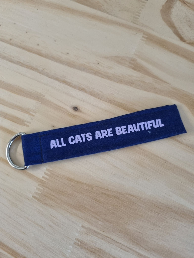Porte-clé &quot;all cats are beautiful&quot;