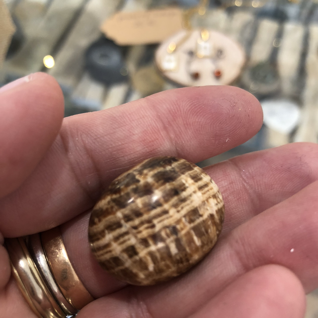 Pierre roulée aragonite 