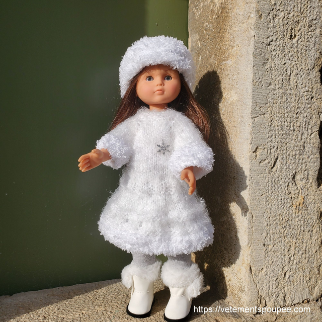 1-Robe blanche neige, pour les poupées les chéries de Corolle, ou Paola Reina