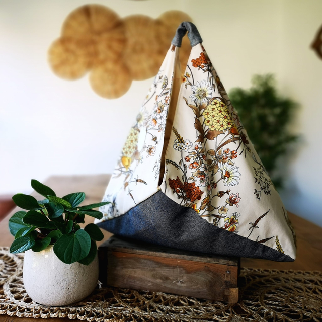 Market Bento Bag - Autumnal Flowers