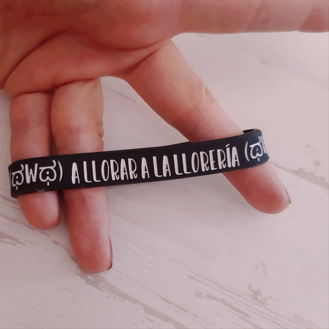 A llorar a la lloreria Wristband 