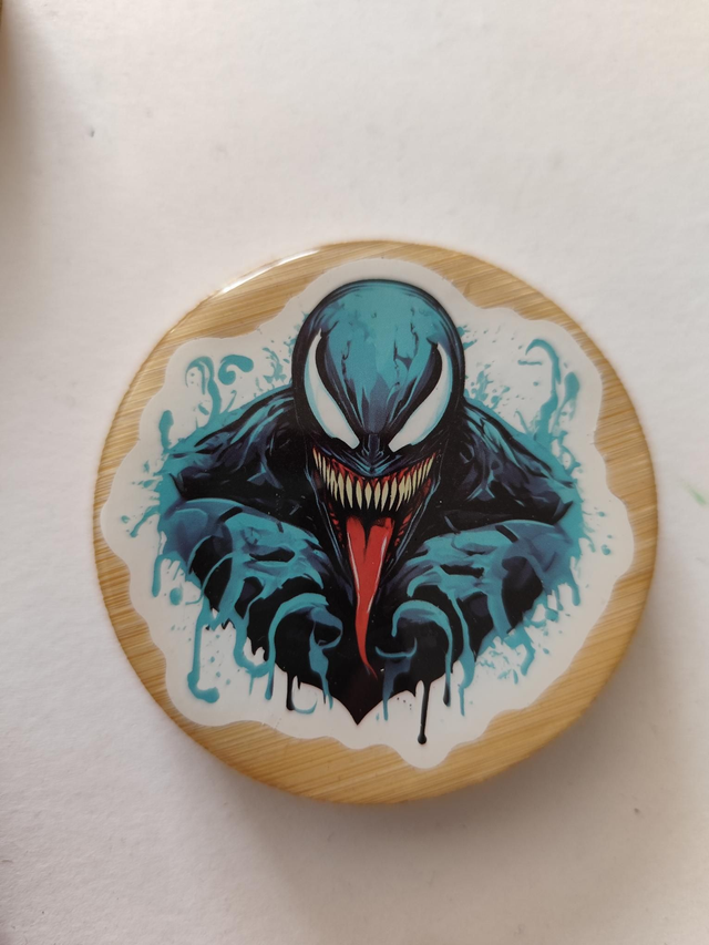 Décapsuleur magnétique frigo Venom 