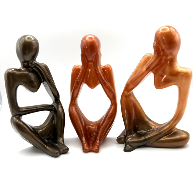 Lot de 3 statuettes femmes