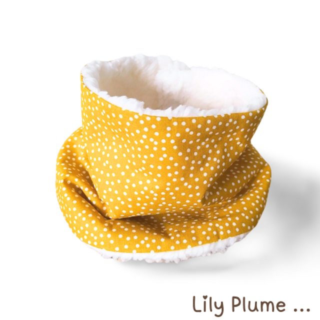 Col cache-cou premier âge moutarde à pois