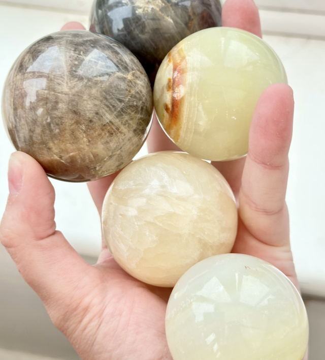 1kg+ mixed spheres