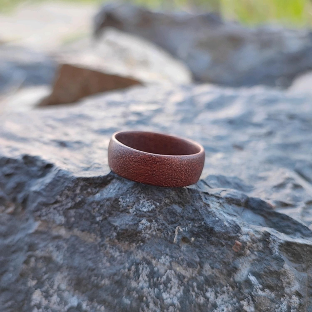Bague en Bois d'Acajou Sapele