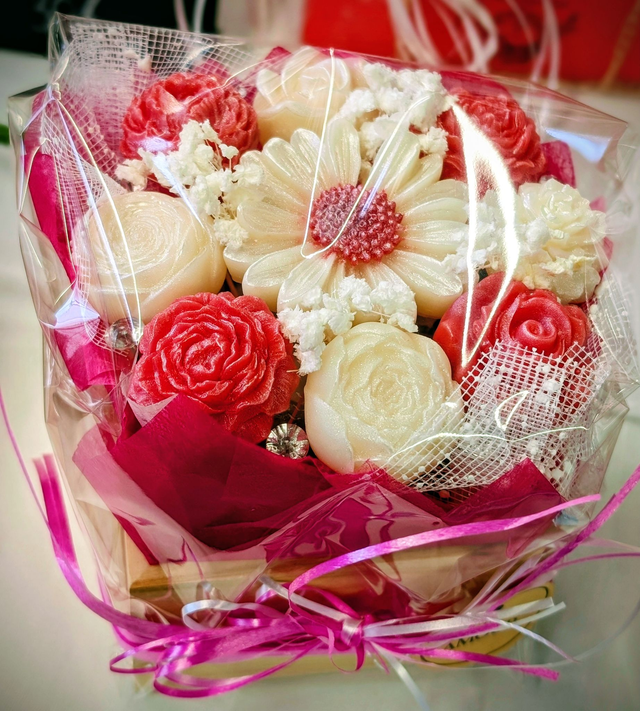 Composition florale parfumée &quot;FLORÉA&quot;