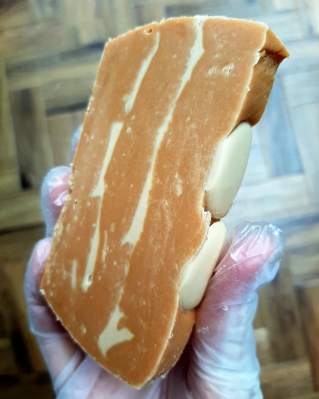 Vanilla and Caramilk Fudge