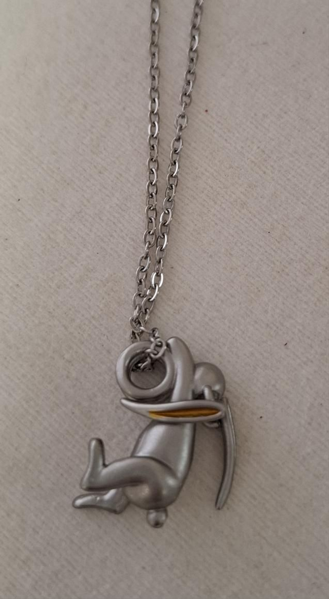 Collier avec un pendentif lapin en acier inoxydable 