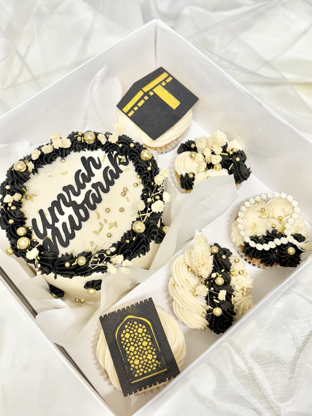 Umrah  Hajj Bento Cake &amp; Cupcakes
