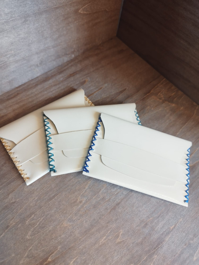 Petite pochette porte-carte beige