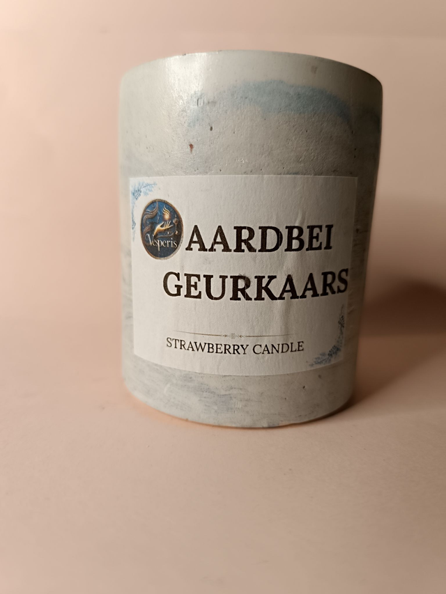 Strawberry Candle