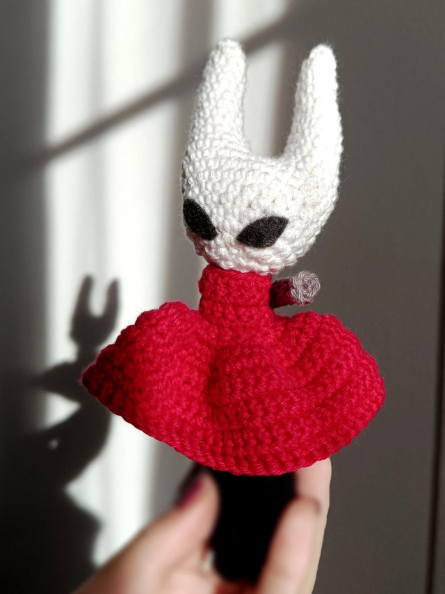 Hornet amigurumi 