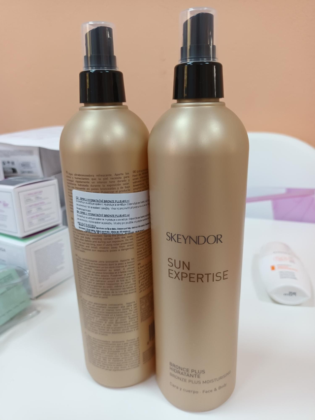 Hydratačný sprej na zvýraznenie a udržanie opálenia, upokojenie pokožky po opaľovaní  400ml