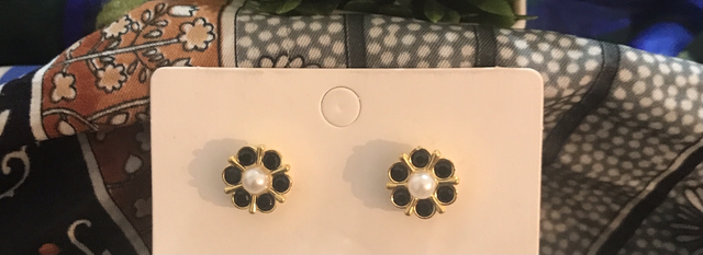 Black Pearl Stone Stud Earrings - STU93