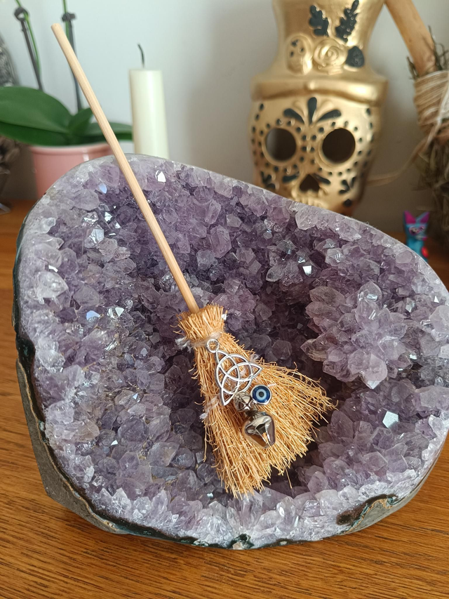 🧹 Balai magique de protection 