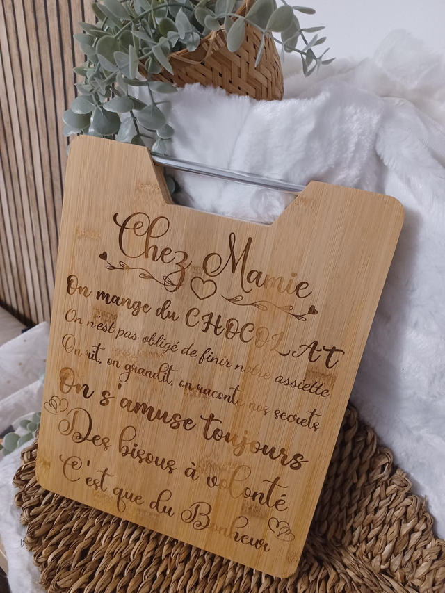 Planche à découper avec poignet