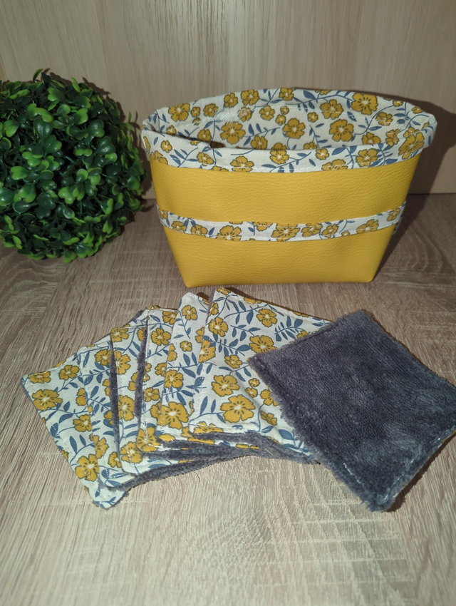 Lingettes et panier assorti 1