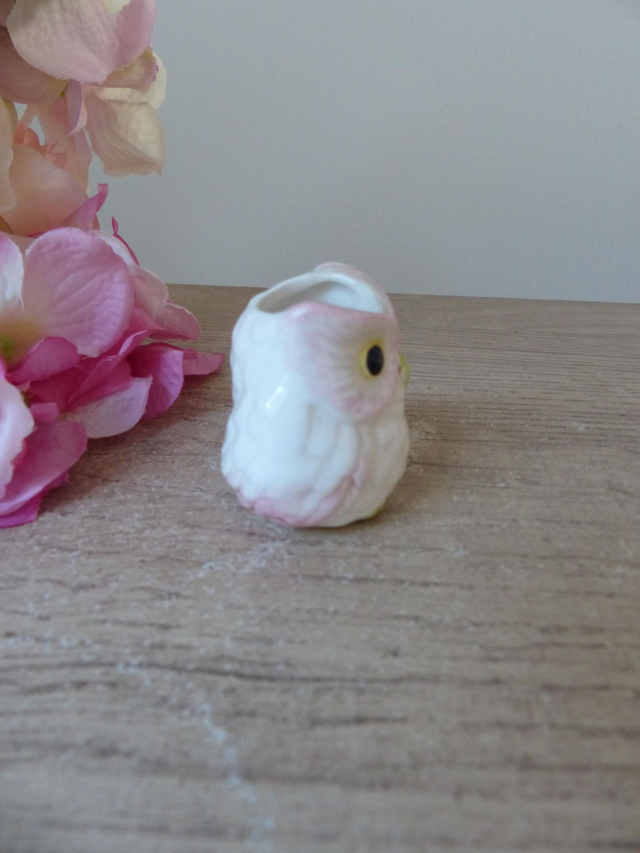 Porte-Pics Apéritif Chouette en Céramique – Figurine Hibou Blanche et Rose Vintage Japon | Petit Pot Déco Table Romantique