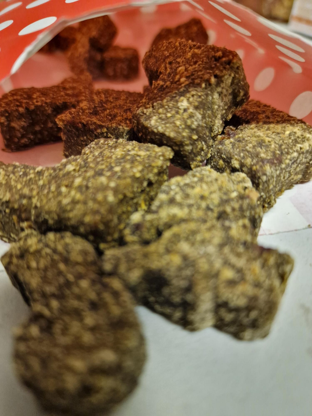 100g Merry Mix Festive Dog Treats