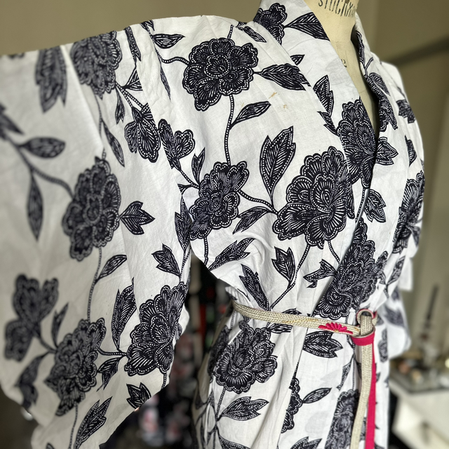 Yukata kimono coton blanc et noir