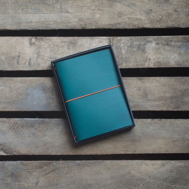 Le Grand Voyager Pocket A6 Leather Journal