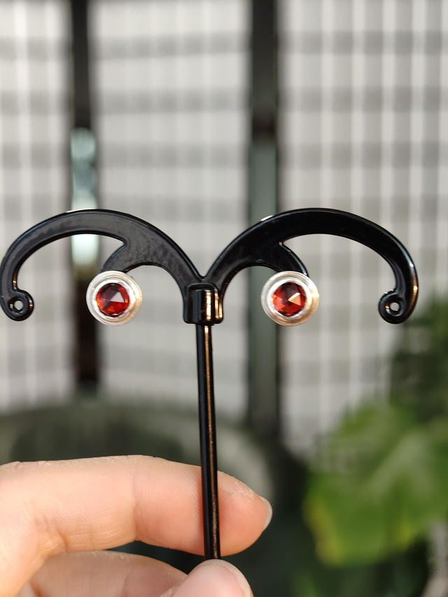 Boucles d'oreilles | argent, grenats
