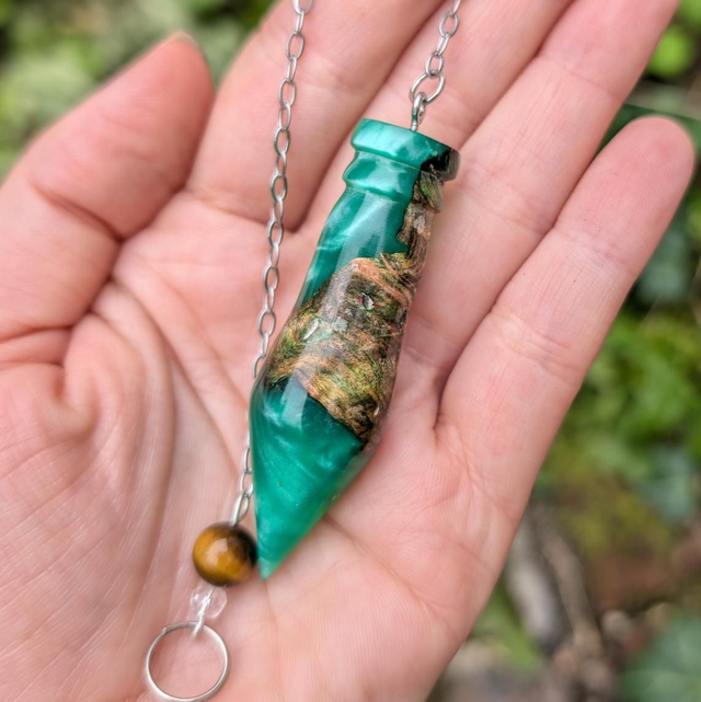 Résine / Loupe et Oeil du tigre 