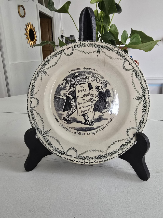 Assiette parlante St Amand 