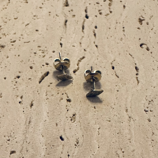 Oorknopjes ruitje goud 