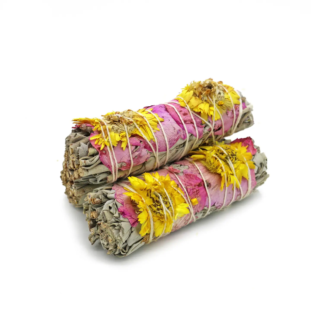 amor' Floral White Sage Smudge Stick (4 in.)