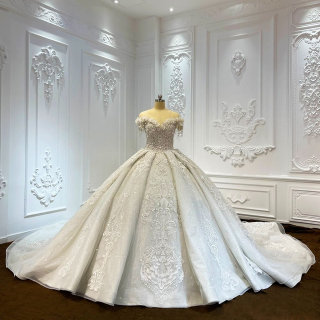 Robe de Mariée Princesse Luxury Handmade Col Bateau Strass Dentelle 