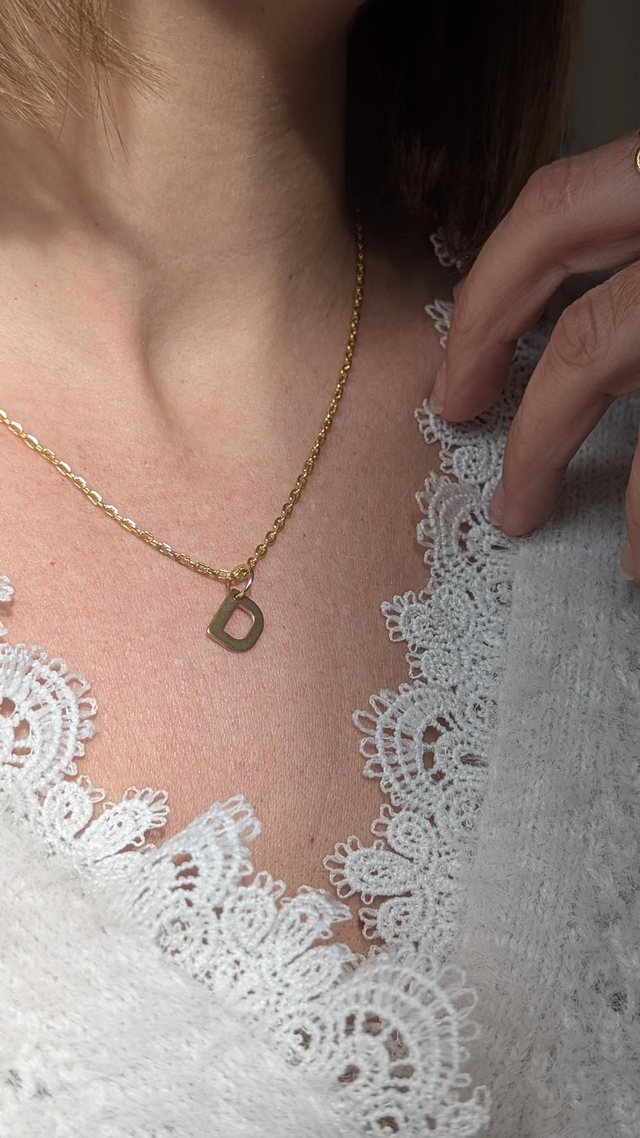 Collier Lettre doré 