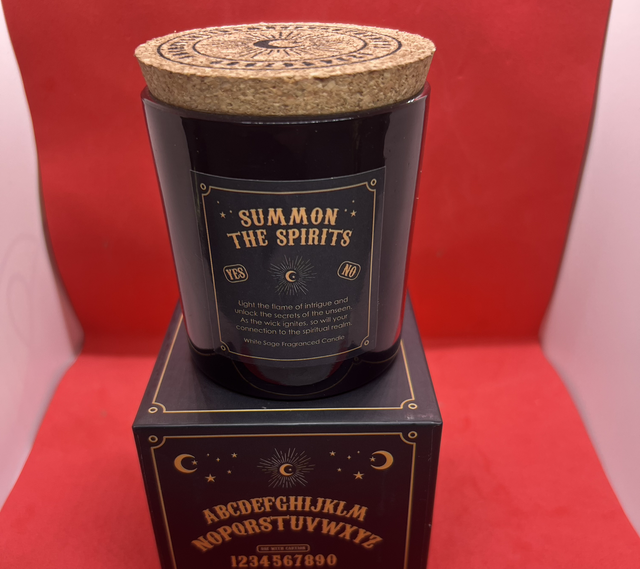 Bougie ésotérique à la sauge blanche. 