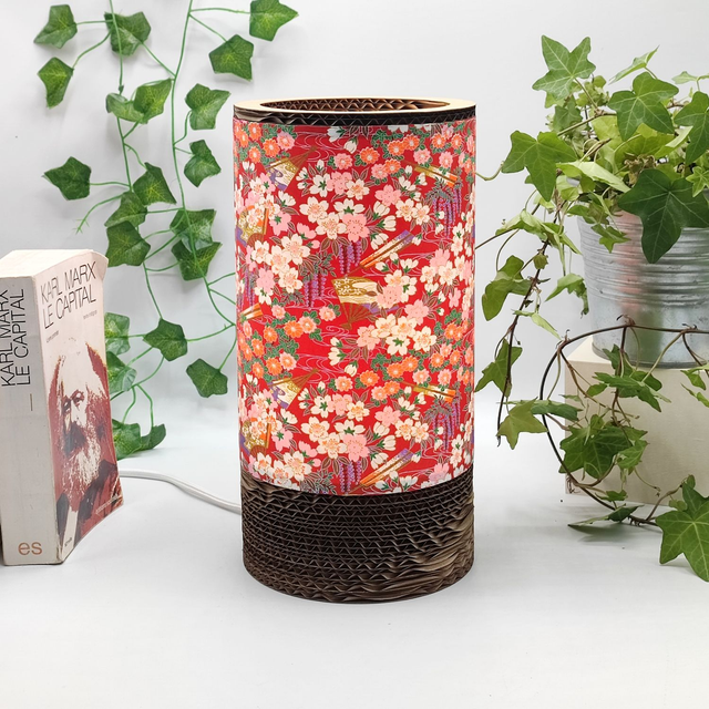 Eventail &quot;rouge&quot;