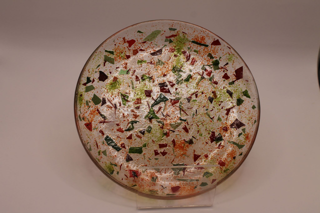 8" Shallow Christmas Dish with Reds & Green Confetti