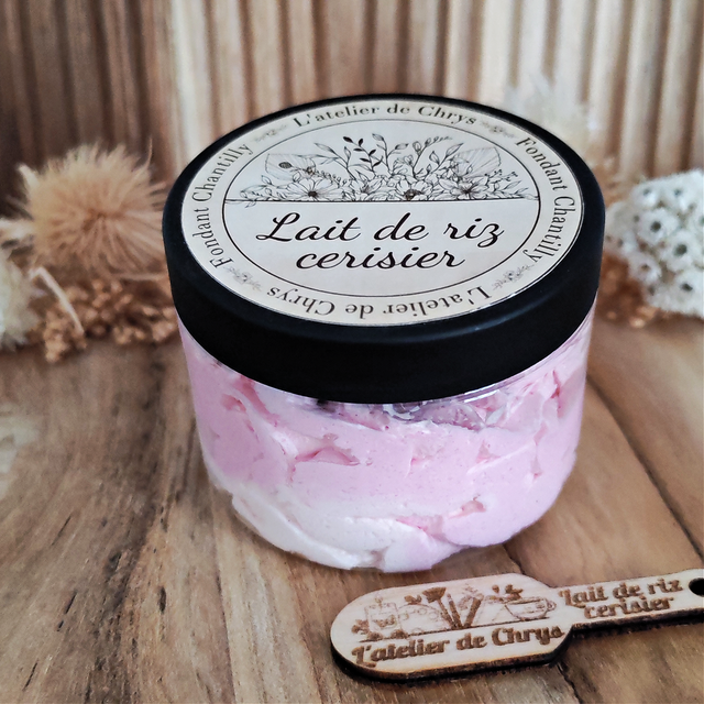 Chantilly parfumé Lait de riz cerisier